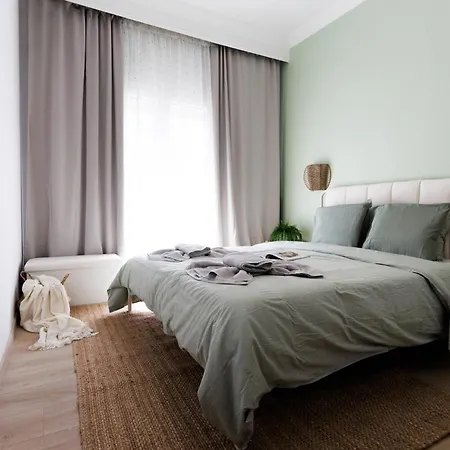 Elegant Urban In Center Apartment Thessaloniki