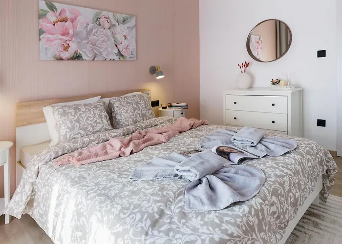 Elegant Urban In Center *